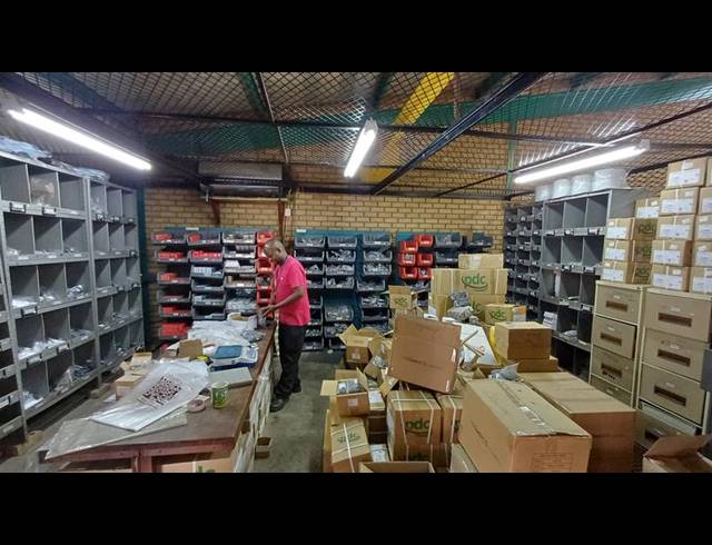 INDUSTRIAL PROPERTY TO RENT IN HENNOPSPARK